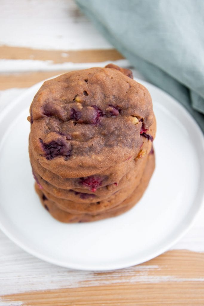 Sugar-Free Chocolate Cookies with Raspberries
