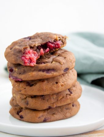 Sugar-Free Chocolate Cookies with Raspberries