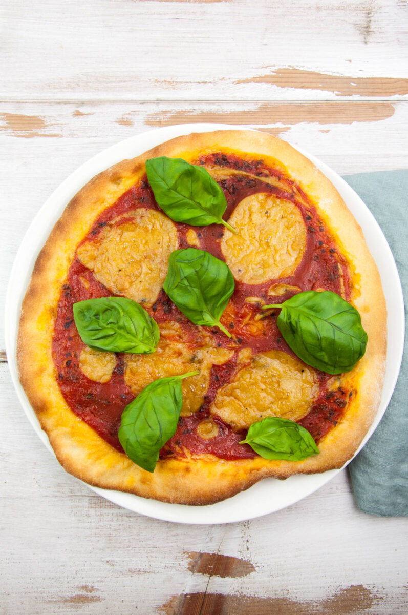 Vegan Cheese Pizza Recipe Elephantastic Vegan Karinokada