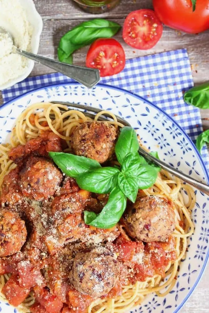 Vegan Meatballs with Spaghetti