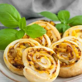 Vegan Pizza Pinwheels with olives