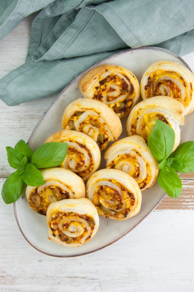 Vegan Pizza Pinwheels with olives