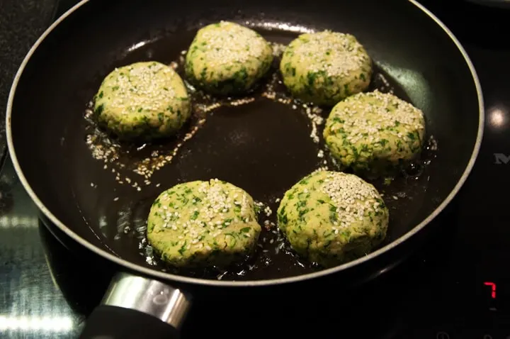 kale falafel in pan