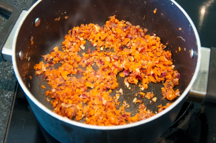 cooking onions, garlic and onions