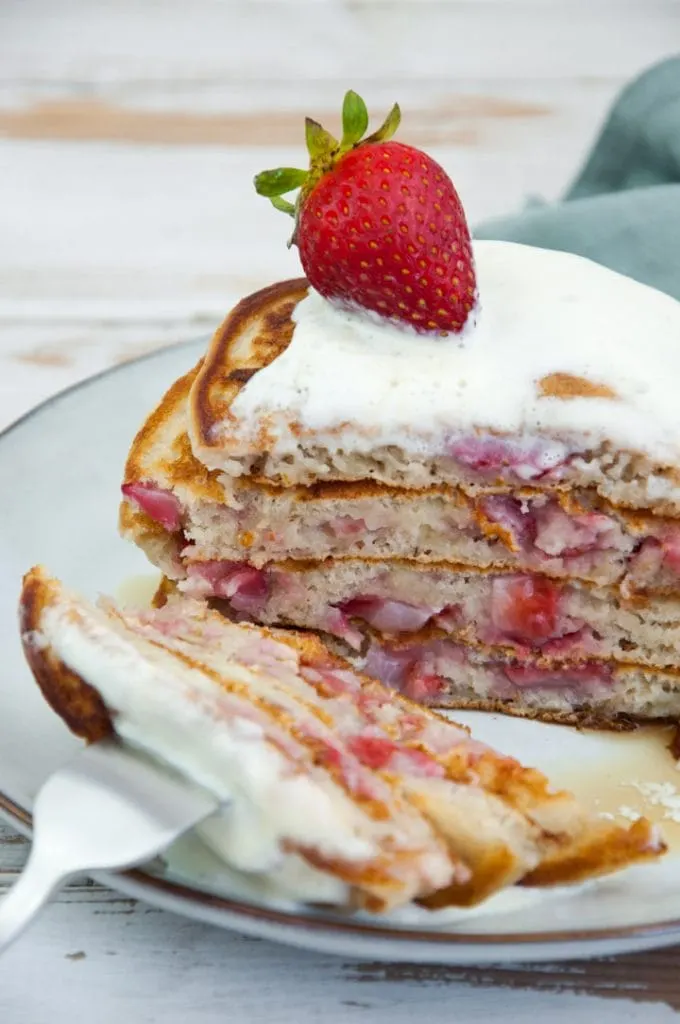 Vegan Strawberry Pancakes