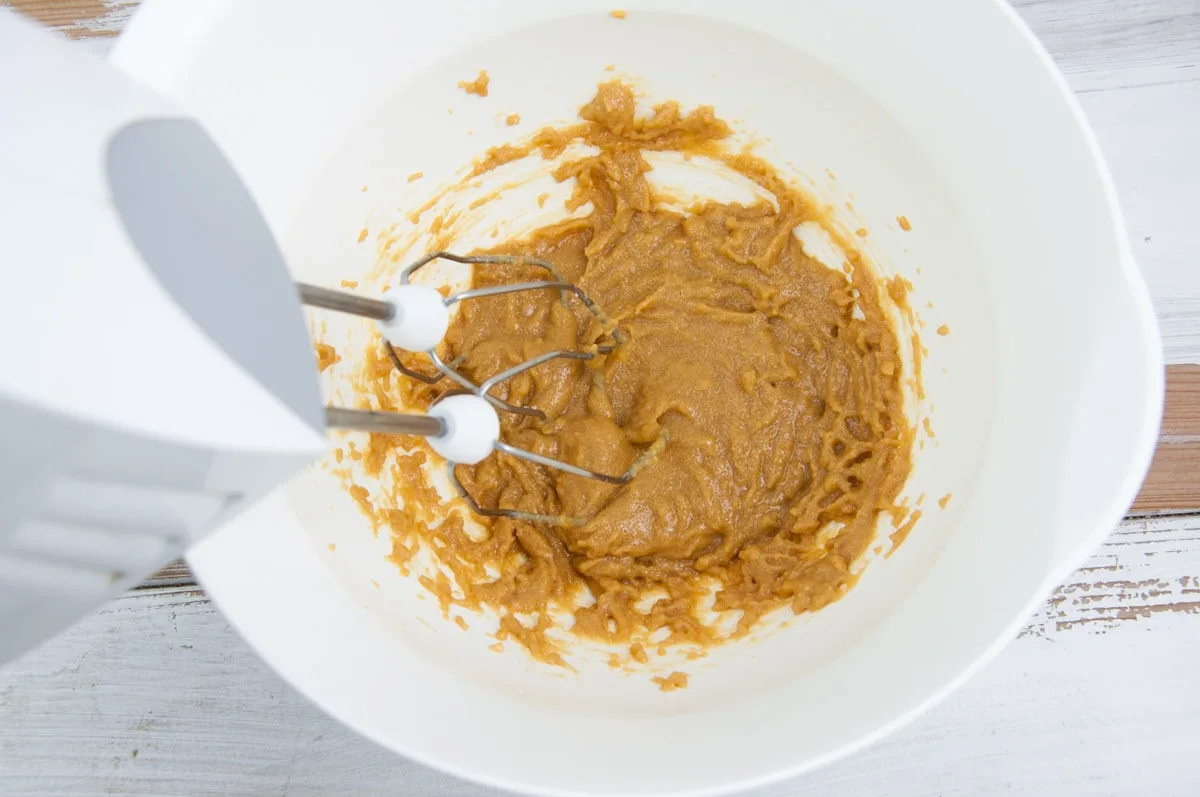 whipped peanut butter and sugar in bowl