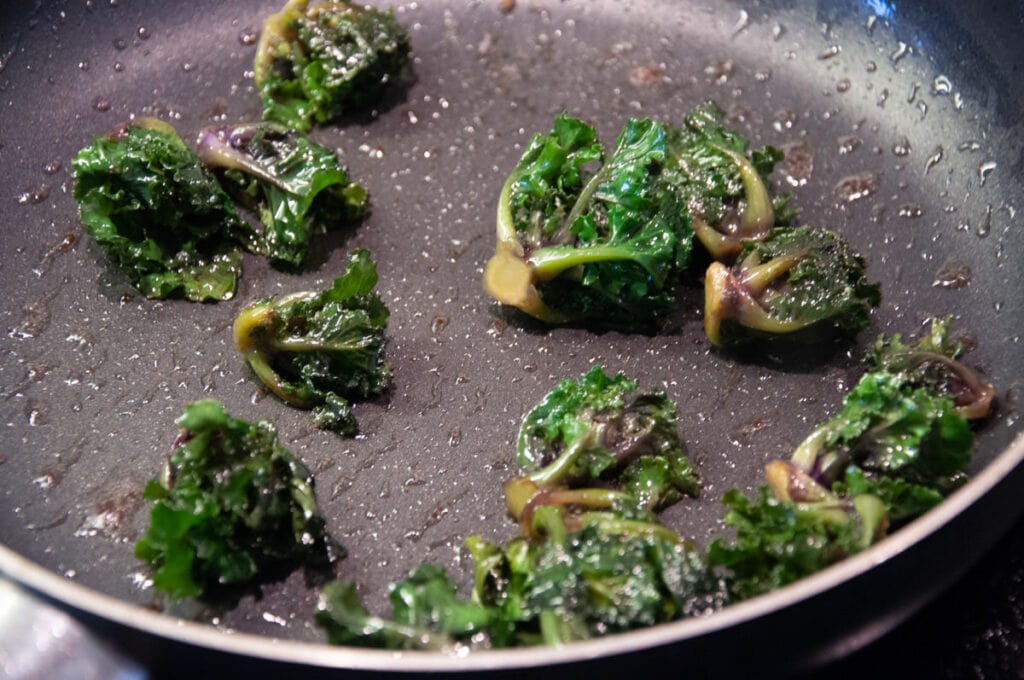 kalettes in pan