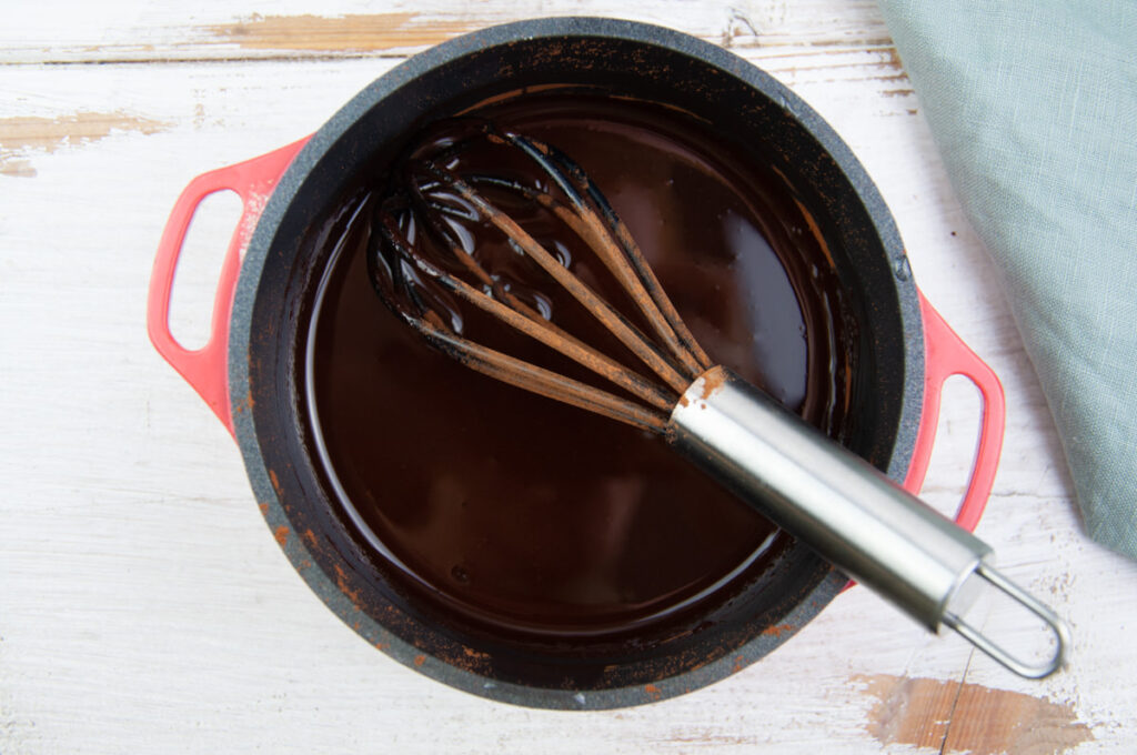 chocolate sauce