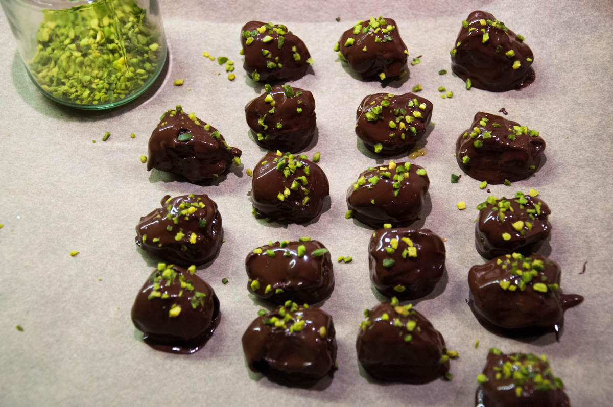 chocolate covered dates stuffed with pistachio butter