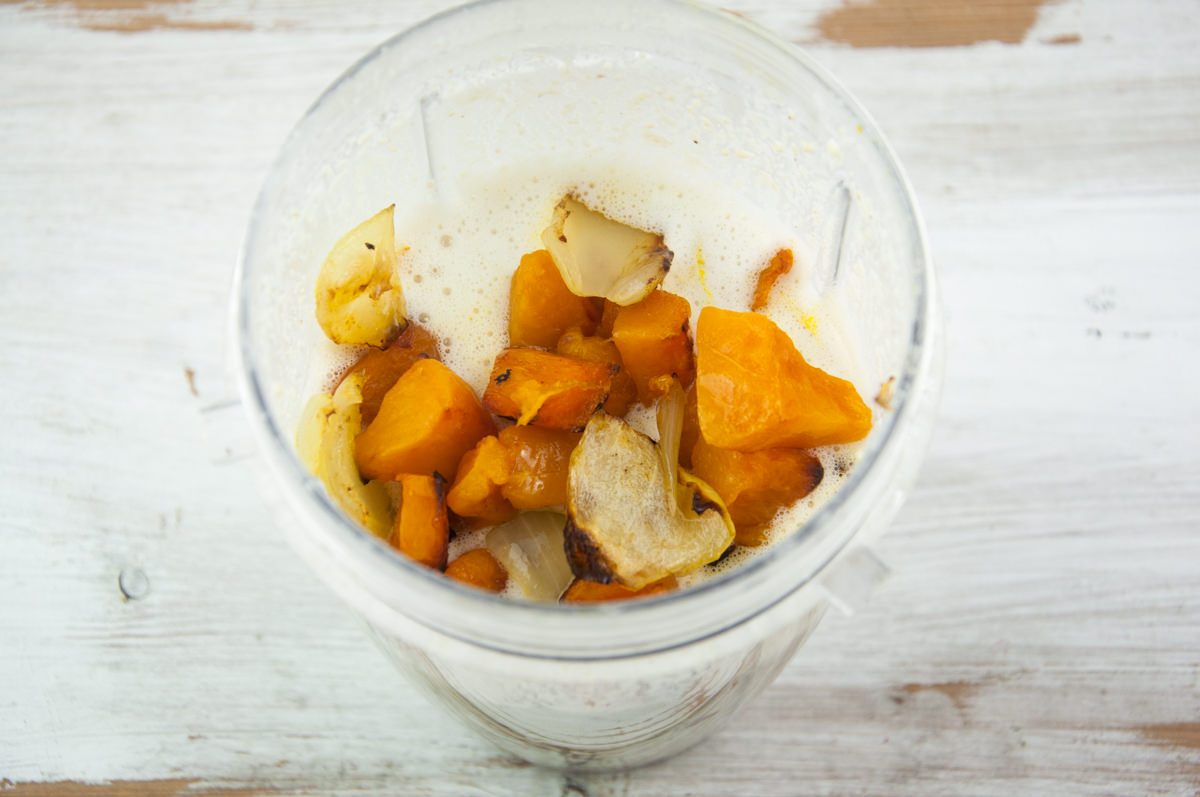 pumpkin, onions and cashew cream in blender