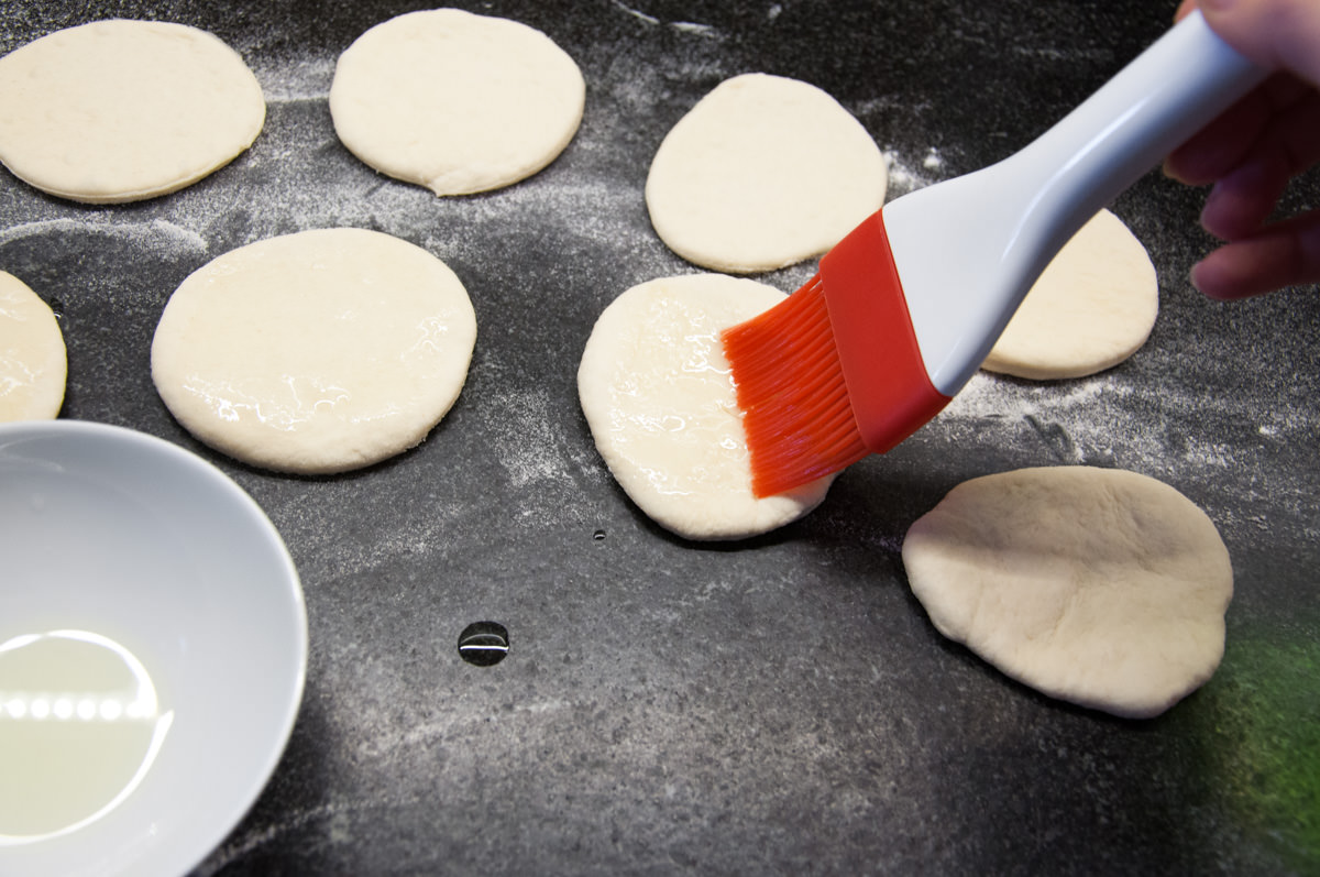 oiling up bao buns